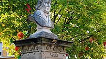 Einen großen Beitrag zur literarischen Tradition leistete Franz Sales Wocheler (1778-1848) mit der Stiftung der ...