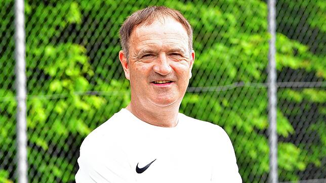Neue Aufgabe: Georg Isele (58) aus Brenden wird ab Juli die 1. Mannschaft des FC Erzingen trainieren &ndash; unabhängig davon, in ...