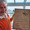 Roland Stärr ist der Sohn des legendären Bodenseereiter Georg Stärr. In seinem Haus in Fischbach bewahrt er allerlei Andenken auf, so ...
