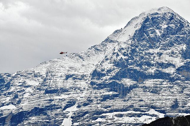 Die Nordwand des Eiger (3967 Meter hoch) im Berner Oberland. Für die Durchsteigung brauchten Reinhold Messner und Peter Habeler 1970 ...