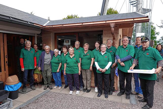 Herzliches Dankeschön: Das ehrenamtliches Helferteam leistet Enormes beim Betrieb des Gugelstübchens, dem Wohnzimmer des ...