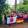 Wer will, kann sich in die Baumwipfel schwingen – der Besuch im Kletterwald am Bergsee ist Teil des Programms für die japanischen ...