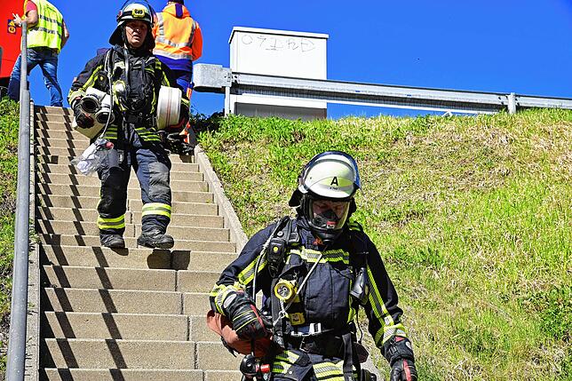 Bild 17: Schwarzwaldbahn: 250 Einsatzkräfte proben Ernstfall im Sommerauer Tunnel