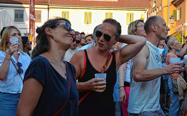 Bild 32: Feiern, Spaß und Laune beim dritten Konzertabend des Markdorf Open-Air 2025
