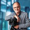 Reiner Wöhrstein fotografiert künftig im Cano. Ab 9. Oktober baut er dort seinen Laden aus. Zur Eröffnung Mitte November muss alles ...