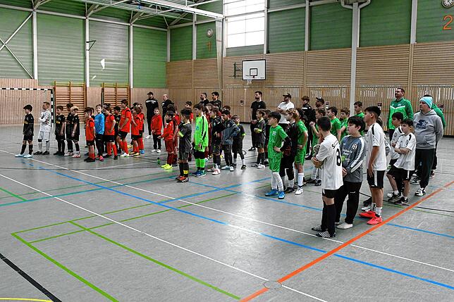 Bild 22: FC 08 Villingen Hallen-Bezirksmeister bei den E-Junioren – wir haben die besten Turnier-Bilder!