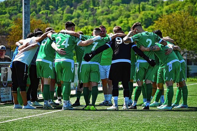 Bild 2: SV Herten fegt SV Buch mit 8:0 vom Platz – und wir haben Bilder!