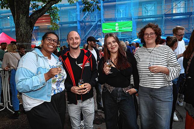 Bild 33: Mit Musik und Gaumenfreuden lockt das Konstanzer Weinfest 2025 seine Gäste