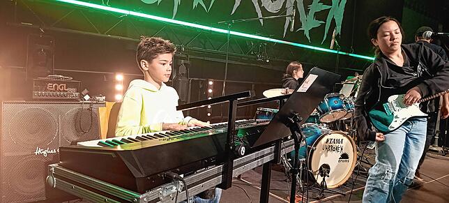Bild 19: Bilder vom Schüler-Bandcontest in der Lauffenmühle