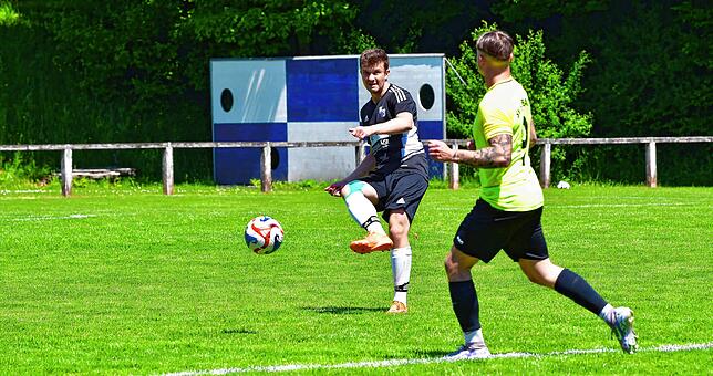 Bild 7: SV Eschbach siegt 3:0 bei Spitzenreiter SG FC Wehr/Brennet II – und wir haben Fotos!
