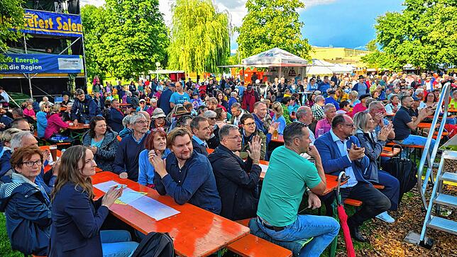 Bild 1: Die schönsten Bilder von der Eröffnung des 45. Salemer Schlossseefest