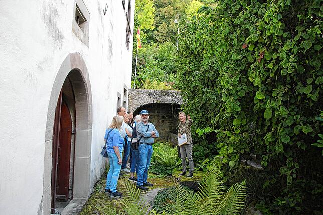 Mehrere Wanderführer stehen für die Umsetzung des Wanderplans bereit. Soweit die Corona-Lockerungen dies nicht möglich machen, gibt es ...
