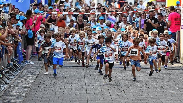 Mit dem Lauf der Kleinsten, dem Bambinilauf, startet am Donnerstag, 18. Juli, um 16.50 Uhr der Bad Säckinger Trompeterlauf durch die ...