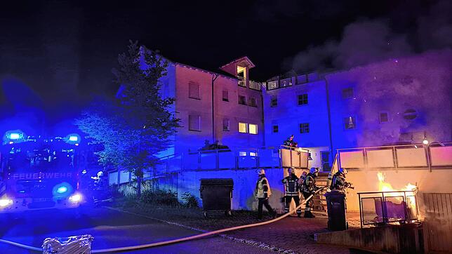 Ein 29-Jähriger steht unter Verdacht, in Sigmaringen und möglicherweise auch in Pfullendorf – unter anderem in der Willi-Nusser-Straße – ...