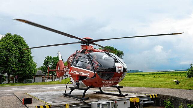 &bdquo;Christoph 41&ldquo; in Abflugposition am Hangar in Leonberg: Auch der dort am Klinikum stationierte Rettungshubschrauber soll ...