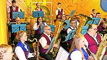 Einen schönen und klangvollen Musikabend bieten beim Wunschkonzert in Hammereisenbach die einheimischen Musiker (Bild) und die Gäste vom ...