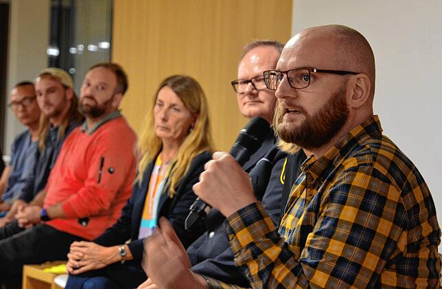 Caritas-Suchtberater Christian Sauter beschreibt die Mechanismen von Drogenkonsum und Drogenhandel und warnt vor Vereinfachungen. ...