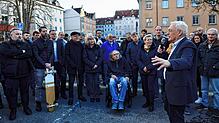 Viele Interessierte kamen zum Ortstermin auf den Stephansplatz, zu dem CDU und Junge Union eingeladen hatten.
