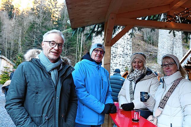 Bild 6: Weihnachtsmarkt in der Ravennaschlucht der Renner