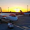 Abflug in den Sonnenuntergang am Euroairport Basel-Mulhouse (Archivfoto). Der ab dem 30. März gültige Sommerflugplan bietet neue Reiseziele.