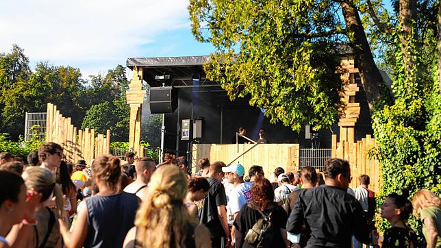 (Archivbild) Drei Bühnen werden beim Gute-Zeit-Festival, zu dem die Veranstalter am 2. Juli 2022 etwa 5000 bis 6000 Besucher erwarten, ...