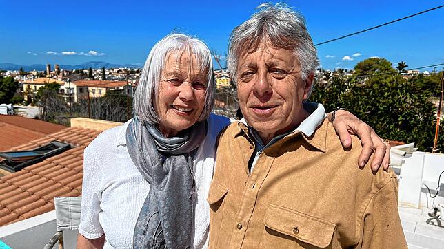 Das Ehepaar Angelika Kerscher und Michael Plewka lebt auf der griechischen Insel Ägina im Saronischen Golf vor Athen.