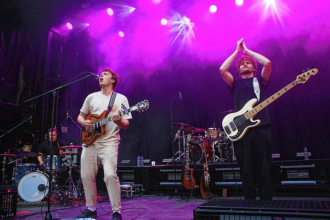 Bild 2: Silbermond rockt auf dem Schlossplatz (Teil 1)