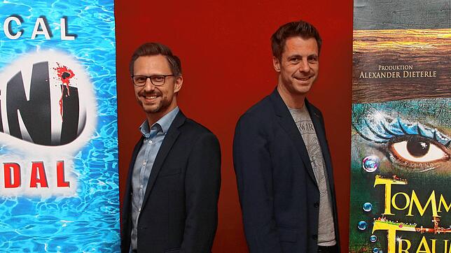 Obwohl die Bilanz für Alexander Dieterle (links) und Jochen Frank Schmidt nüchtern ausgefallen ist, sind sie glücklich, dass nach zwei ...