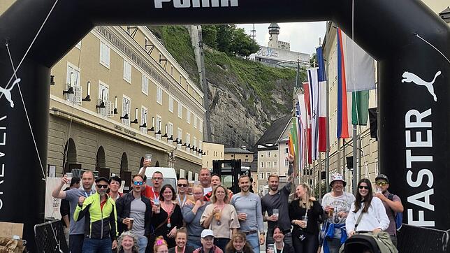 Für die Albbrucker SV Laufgruppe und ihre Fans wird das sportliche Großereignis in Salzburg zu einem besonderen Erlebnis.  Foto: Doris ...