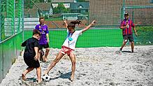 Ungewöhnliches Fußball-Feeling in Neukirch: Am Samstagnachmittag gibt es beim Sportfest der Sportfreunde Neukirch mit Beachsoccer eine ...