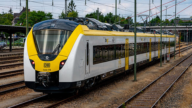 Die neue S-Bahn von Villingen nach Freiburg fuhr am Sonntag und Montagmorgen nicht. Das war zum Ärger einiger Bahngäste ein Fehlstart ...