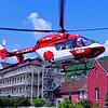 Der Rettungshubschrauber muss eine schwer verletze Person ins Klinikum bringen. (Symbolfoto).