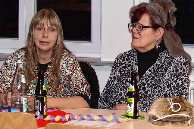 Bild 20: Wiiberfasnet 2025: Die besten Bilder der Hü-Ri-Frauen in Hürrlingen – Ein aufregendes Spektakel!