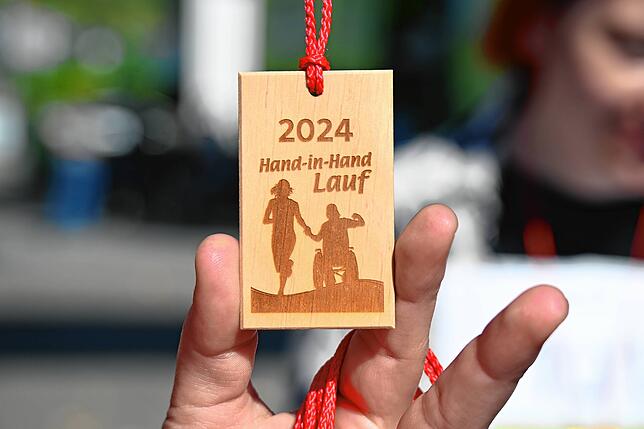 Bild 35: Die schönsten Momente des Hand-in-Hand-Laufs in Gurtweil