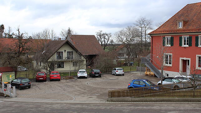 Das Projekt zur Dorfplatzgestaltung vor dem Kindergarten "Märchenland" soll 2020 umgesetzt werden. Die Ideen aus der Bevölkerung sollen ...