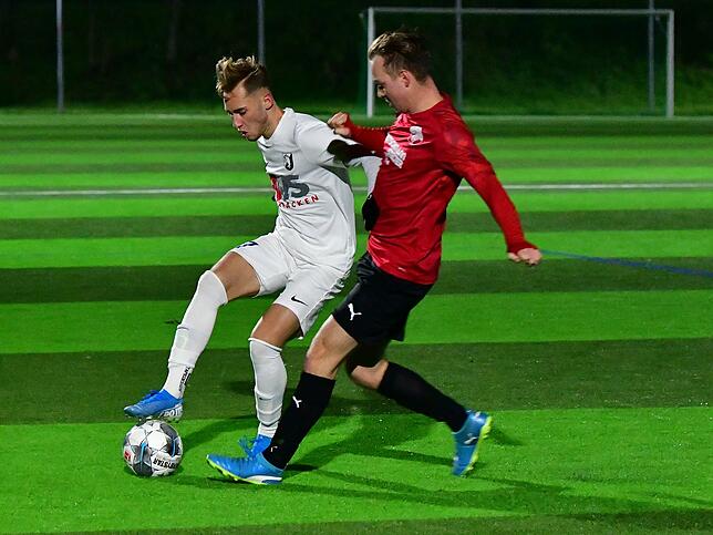 Bild 16: FC Erzingen besiegt den FC Hochrhein mit 4:1 &ndash; und wir haben Bilder