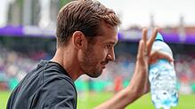 Julian Schuster, 39, geboren in Bietigheim-Bissingen, startet heute als neuer Cheftrainer des SC Freiburg in die Bundesliga-Saison. Er ...