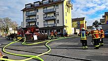 Am Sonntag gegen 11 Uhr ist es zu einem Kellerbrand in der Überlinger Straße in Singen gekommen.