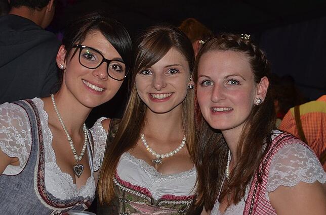 Bild 9: Bilder: Erntedankfest in Weiler startet mit einer großen Party