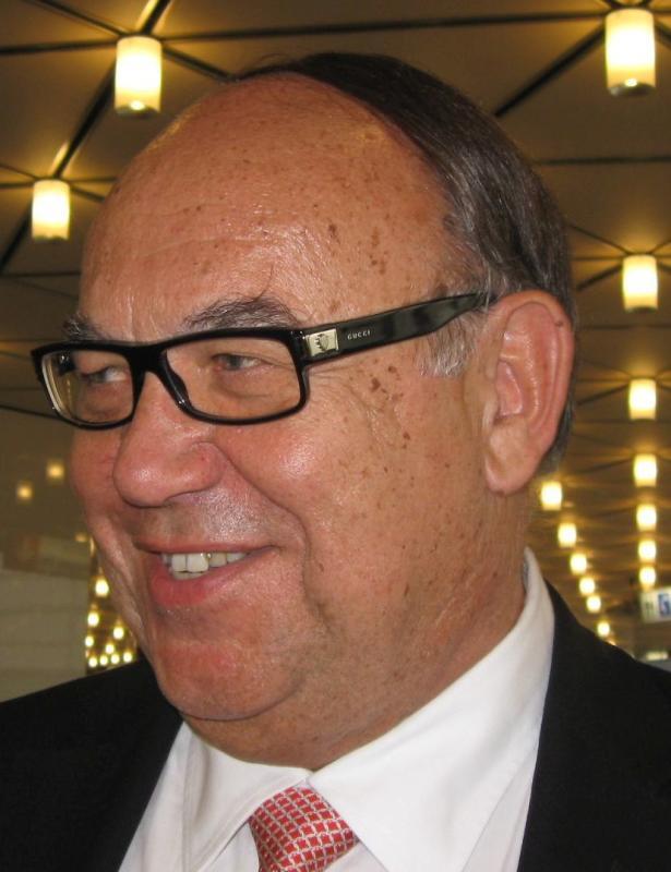 Max Müller.