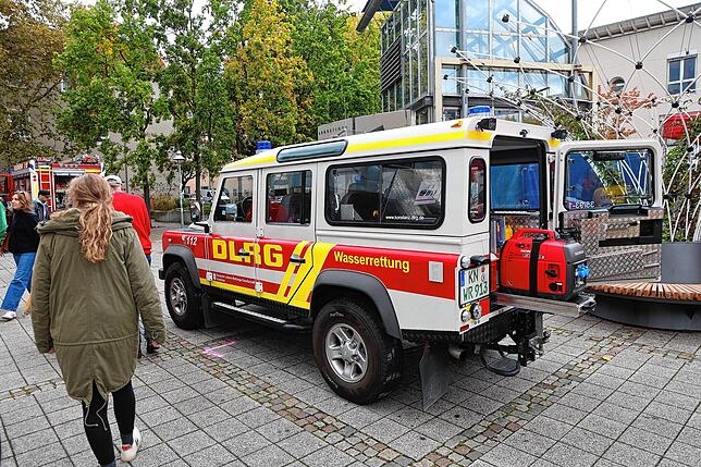 Bild 18: Der Augustinerplatz ist beim verkaufsoffenen Sonntag in der Hand der Vereine