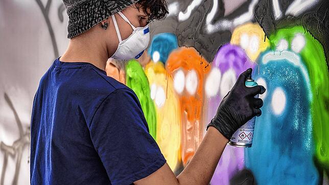 Als Teil des Sommerfun-Programms veranstaltet das Jugendzentrum in Schopfheim am Samstag einen Graffiti-Workshop mit Domenic Juppenlatz. ...