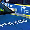 Einsatzfahrzeuge der Polizei, wie sie am Freitagabend, 25. April, in Singen zu sehen sind (Symbolbild).