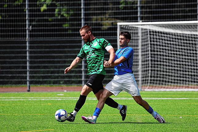 Bild 11: So sehen Sieger aus! Die besten Bilder von der Meisterfeier des SV Konstanz