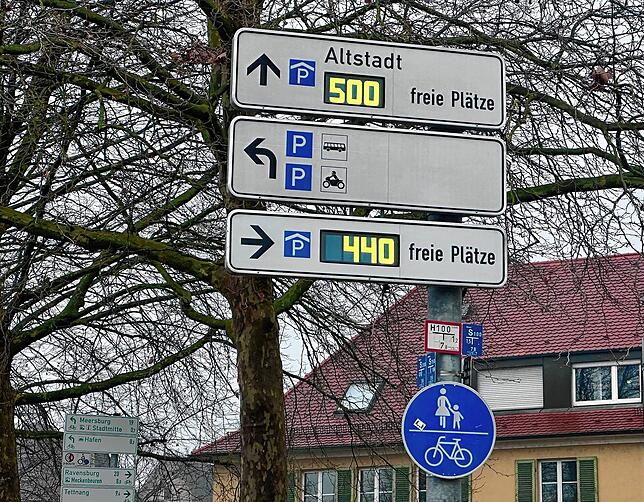 Noch viel Platz in den Parkhäusern: Straßenparkplätze sind beliebter, weil deutlich billiger.