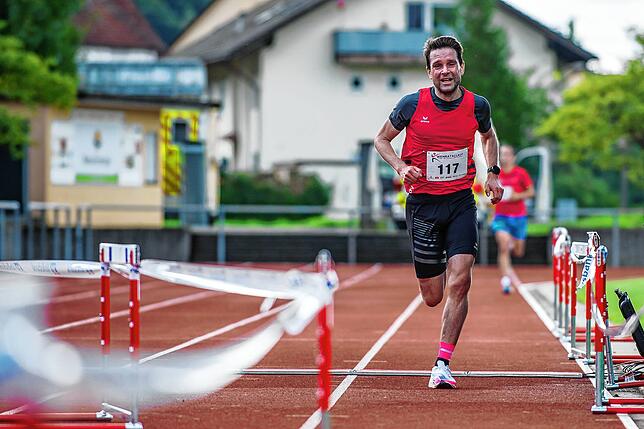 Bild 12: Omar Tareq gewinnt den 31. Wehratallauf &ndash; und wir haben Bilder!