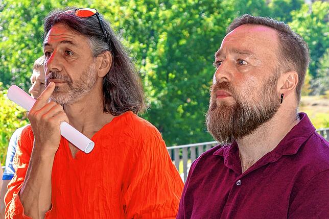 Macher: Sie haben die Ausstellung „Zeit im Wandel“ federführend organisiert Ralf Rosa (links) und Simon Stiegeler.