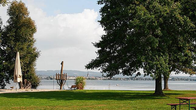 Das Strandbad in Moos ist für Besucher wieder zugänglich. Einschränkungen wegen der Corona-Pandemie gelten aber immer noch.