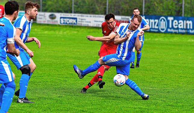 Bild 26: SV Eggingen gewinnt das Spitzenspiel gegen Verfolger SV Berau mit 4:1 &ndash; und wir haben Bilder!