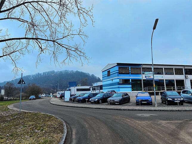 Nach aktueller Planung müsste auch ein Teil des Rota-Gebäudes für die A98 abgerissen werden.